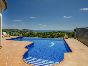 Great villa in Moraira with infinity pool